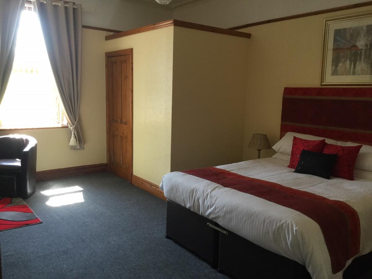 Woodlands Guest House 시포스 외부 사진