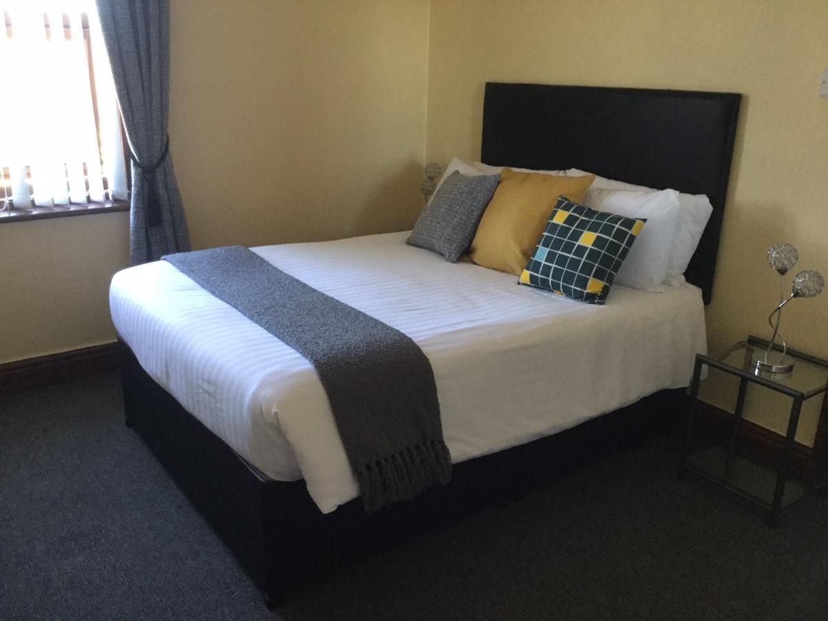 Woodlands Guest House 시포스 외부 사진
